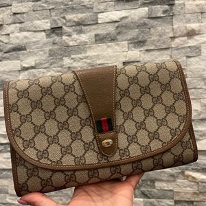 Authentic Gucci Sherry Vintage Clutch